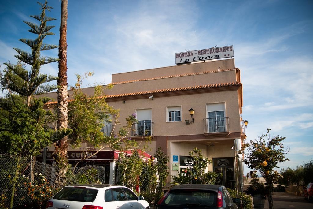 Hostal Restaurante La Curva Адра Экстерьер фото
